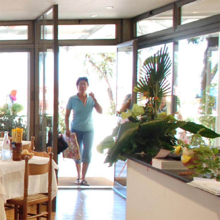 Hotel Giardino Al Mare Σέστρι Λεβάντε Εξωτερικό φωτογραφία